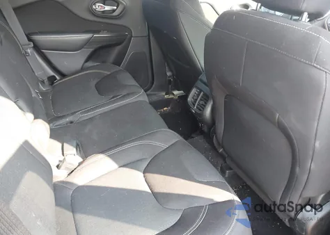 2016 Jeep Cherokee Altitude z USA, uszkodzony, nr VIN 1C4PJLCS2GW107732